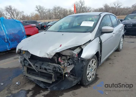2012 Ford Focus Se z USA, uszkodzony, nr VIN 1FAHP3F26CL106812